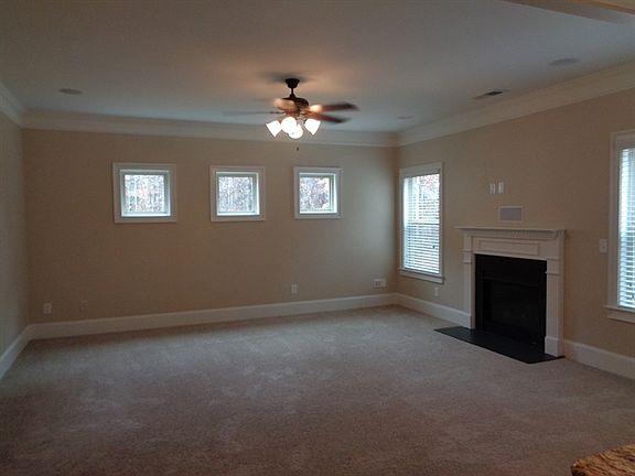 5th image of 3433 Woodshade Dr