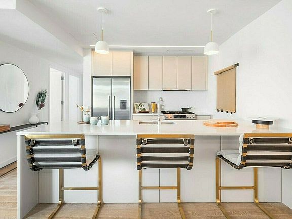 3rd image of 146 Pierrepont St #7C