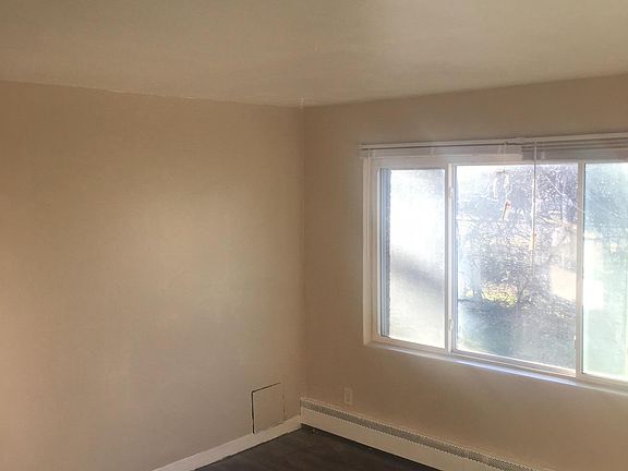 5th image of 262 Birmingham St
