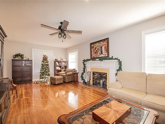 2nd image of 2311 Cambridge Ave