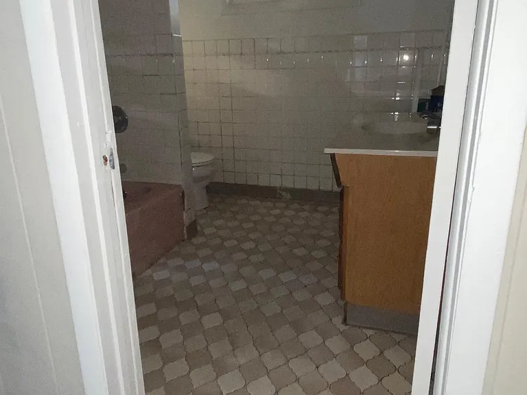 746 E Laurel St #1 — Photo 2