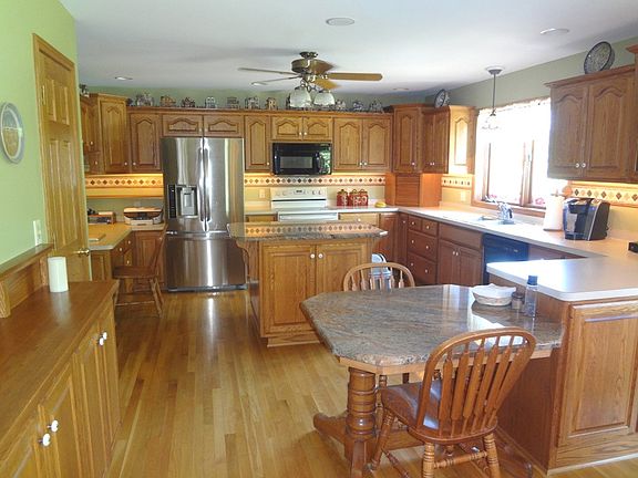 2nd image of N7053 River Woods Dr