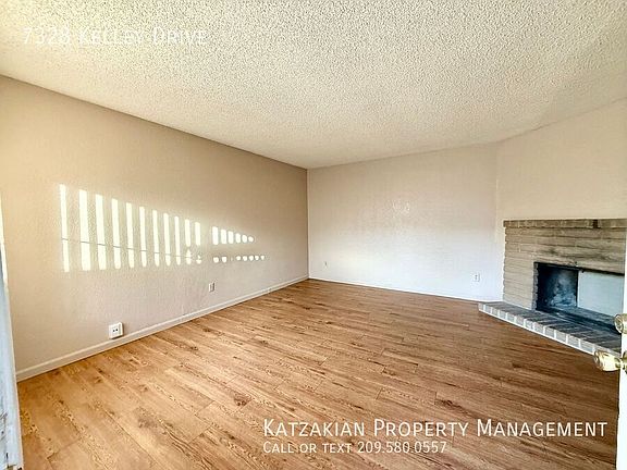 3rd image of 7328 Kelley Dr