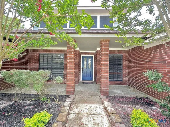 209 Westbrook Dr, Victoria, TX 77904