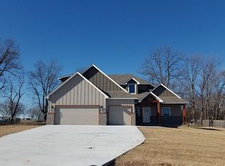 21960 Woodland Ct, Claremore, OK 74019