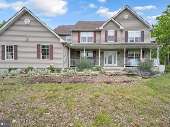194 Tumbleweed Dr, Effort, PA 18330