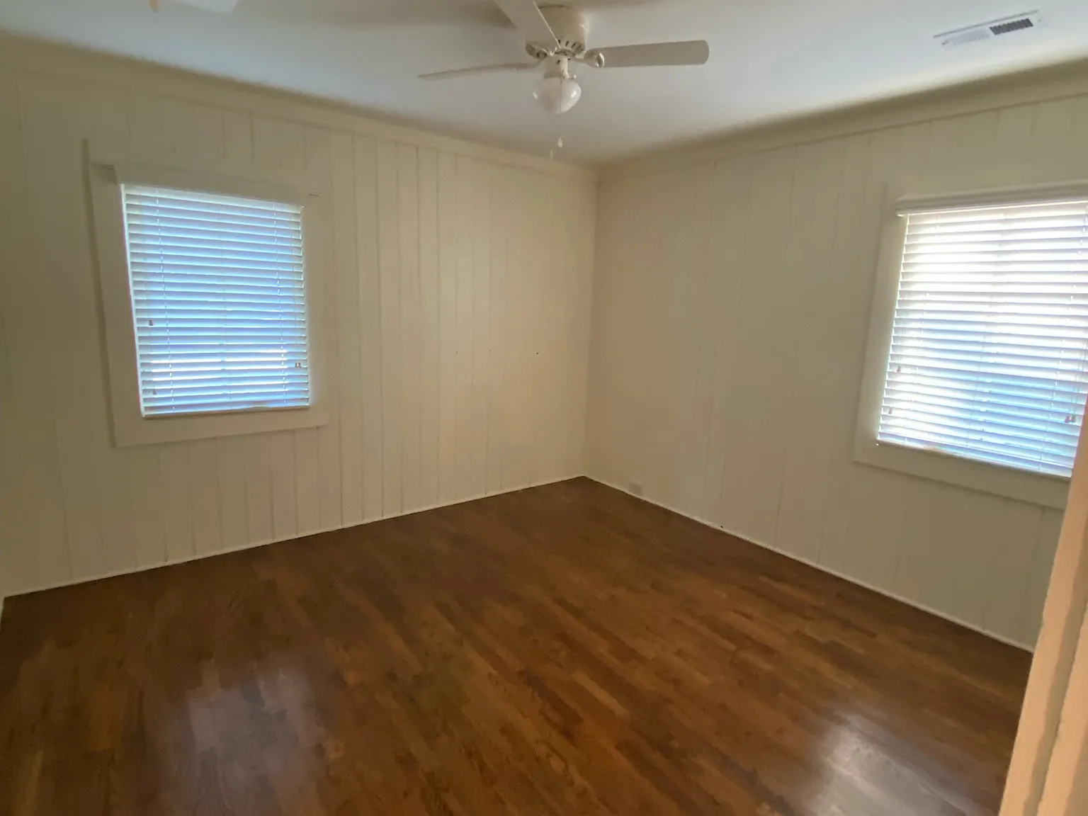 3 bed, 1170 sqft, $1,900 — Photo 4