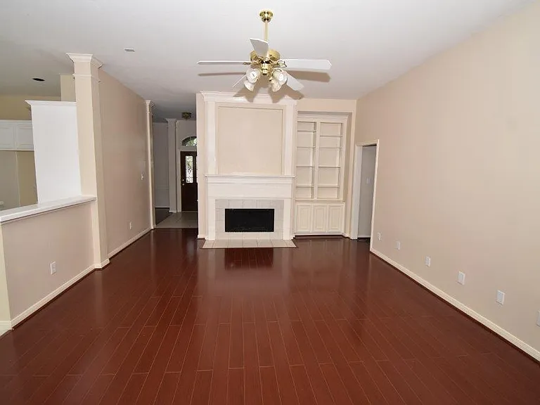 12335 N Shadow Cove Dr — Photo 2