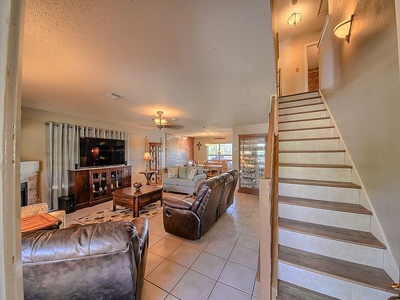 5th image of 10102 Prescott Dr