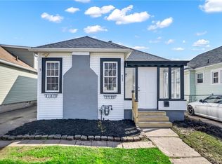 402 Tremont Ave, Kenmore, NY 14217