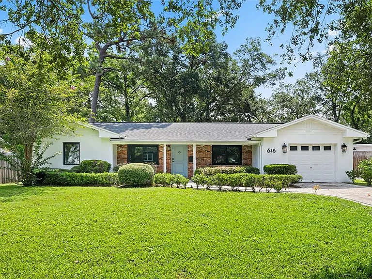 648 Fitzwalter Dr — Photo 1