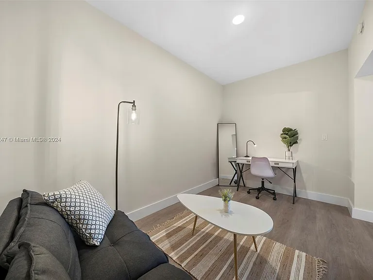 1938 Jackson St #306 — Photo 11