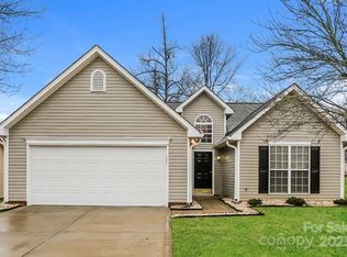1254 Autumn Breeze Ct, Rock Hill, SC 29732