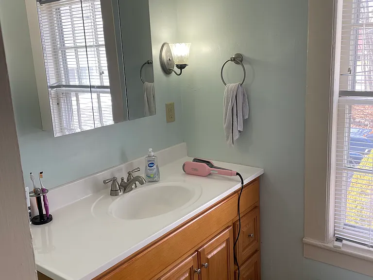 13A Maple St — Photo 14