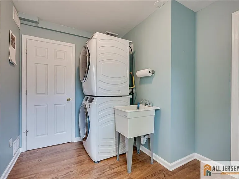 39 Kendall Rd — Photo 30