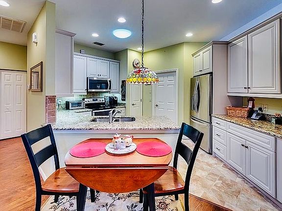 2nd image of 1327 Millbrook Cir