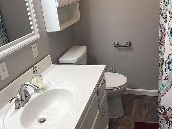 5th image of 3675 White Dr