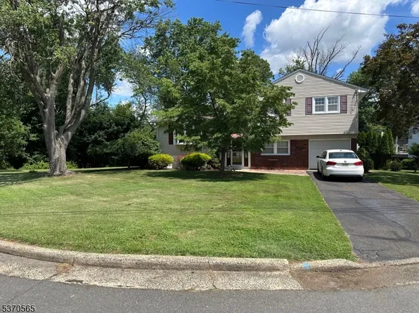 170 Evans Dr, Manville Boro, NJ 08835