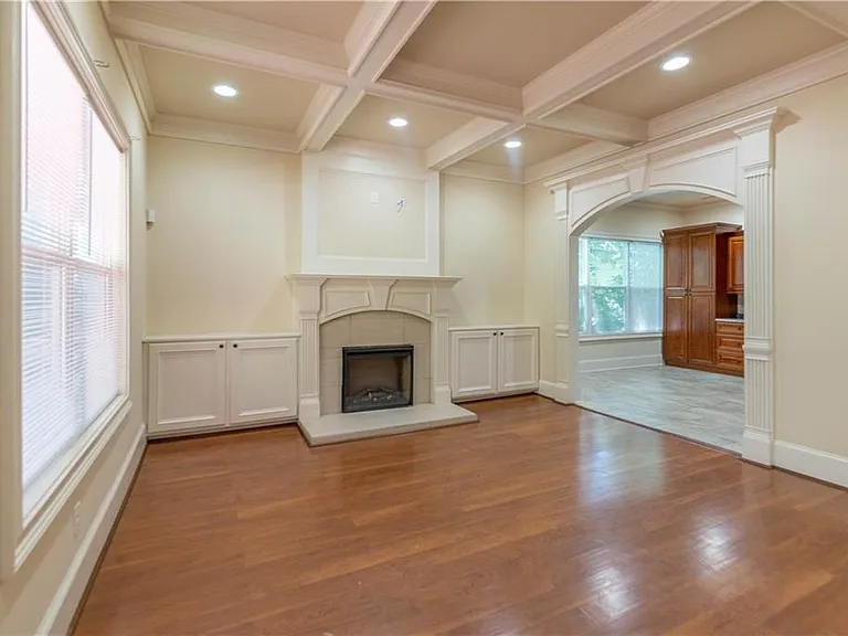 1371A Clermont Ave — Photo 7
