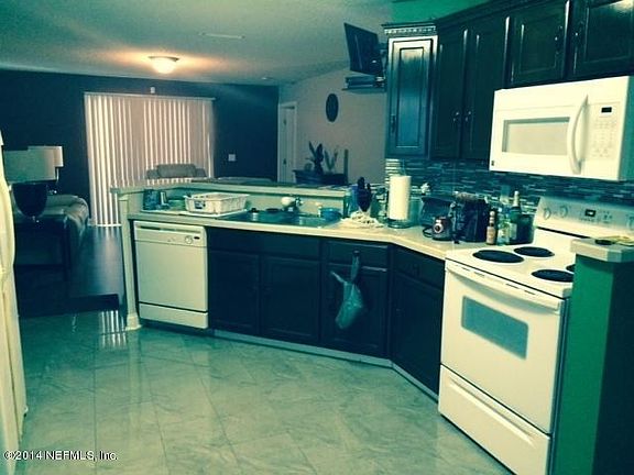 LONGLEAF KITCHEN