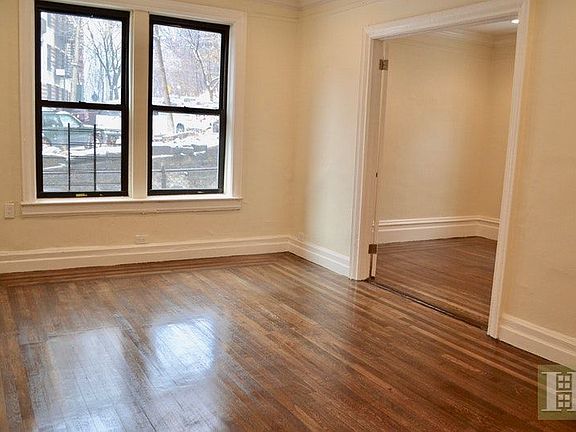 3rd image of 128 Seaman Ave APT 1B
