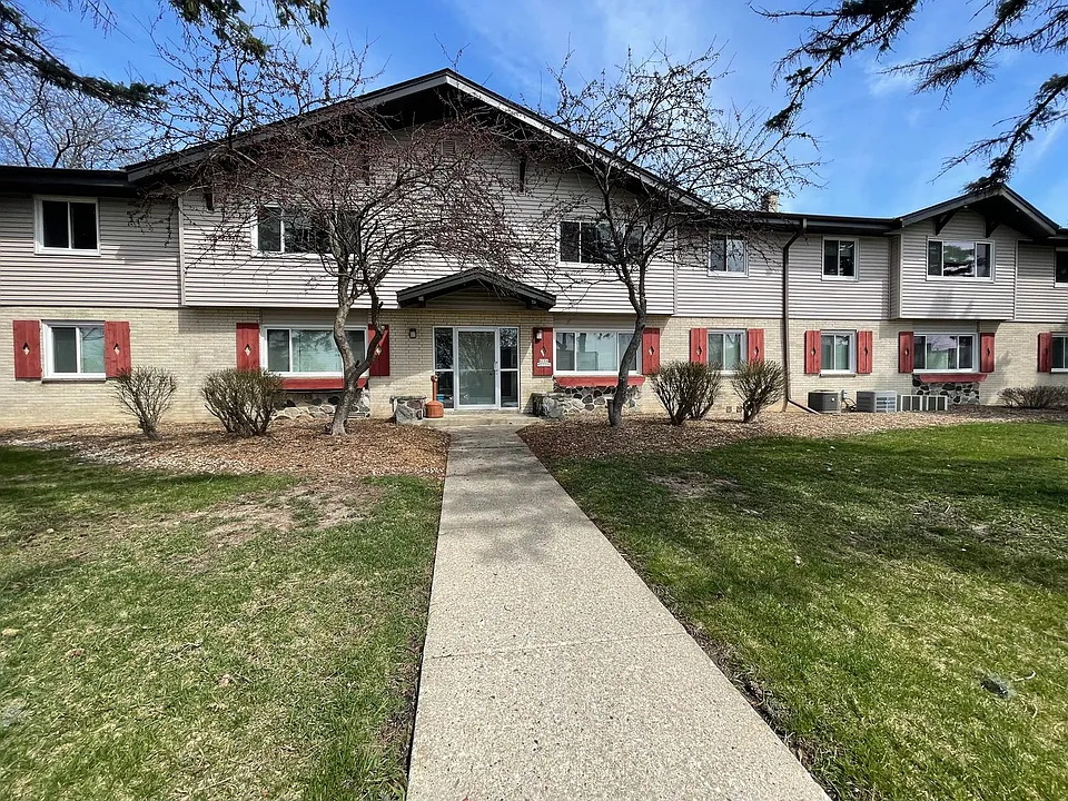 N114W15556 Sylvan Cir