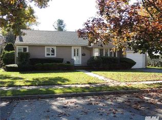 3504 Stratford Rd, Wantagh, NY 11793