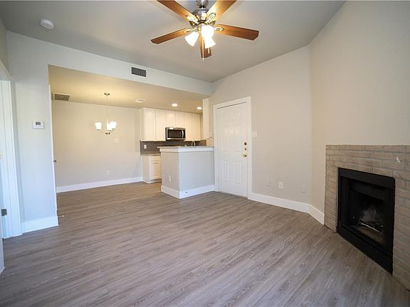 3rd image of 114 E 31st St APT 208