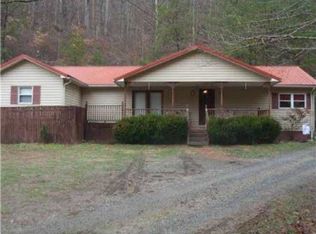 21 Antique Ln, Kenna, WV 25248
