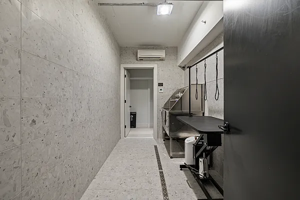 Rented by ERNY LLC | media 31