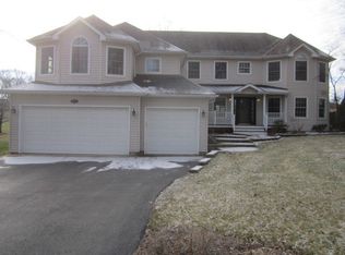 481 W Daniels Rd, Palatine, IL 60067