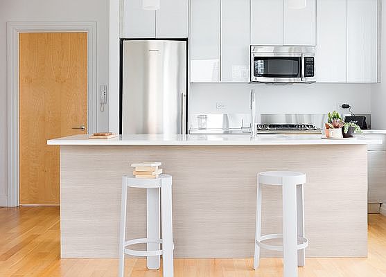 1st image of 550 W 54th St #959