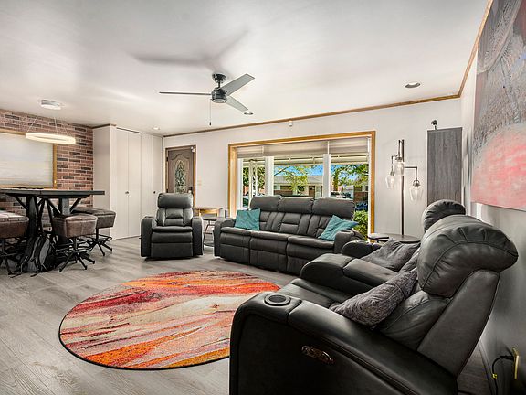 4th image of 32618 Bertram Dr