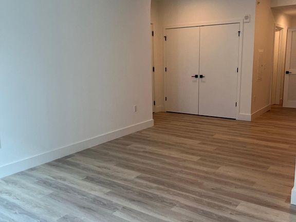 5th image of 28 NW 31st St #341