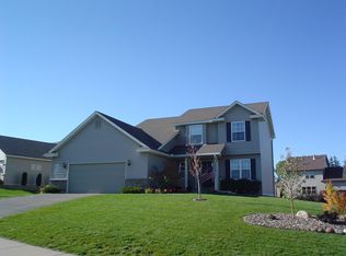 2620 Burl Oak Curv, Hudson, WI 54016