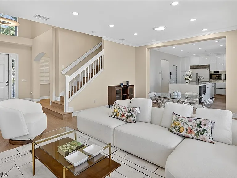 5541 Harborage Dr — Photo 4