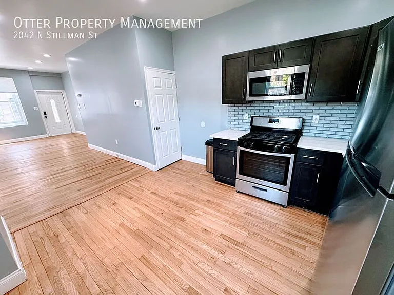 2042 N Stillman St — Photo 12