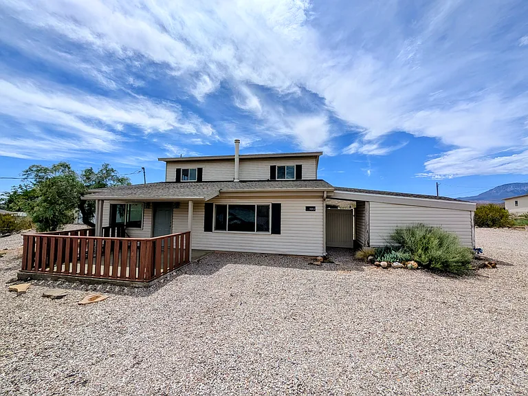 1608 S Ash Creek Dr — Photo 1