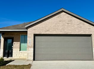 5504 Luciano Trl, Seguin, TX 78155