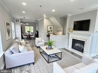 5548 Capital Gateway Dr #393, Suitland, MD 20746