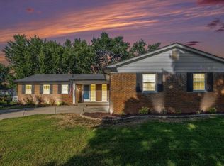 4036 Wentworth Dr, Troy, MI 48098