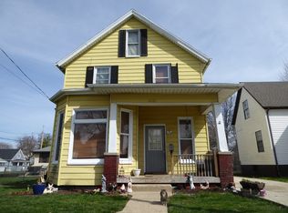 1029 W Taylor St, Bloomington, IL