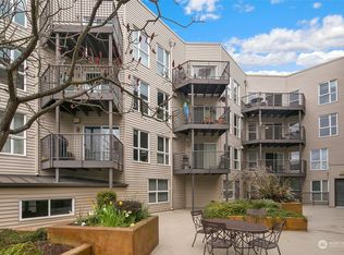 4020 Aurora Ave N APT 304, Seattle, WA