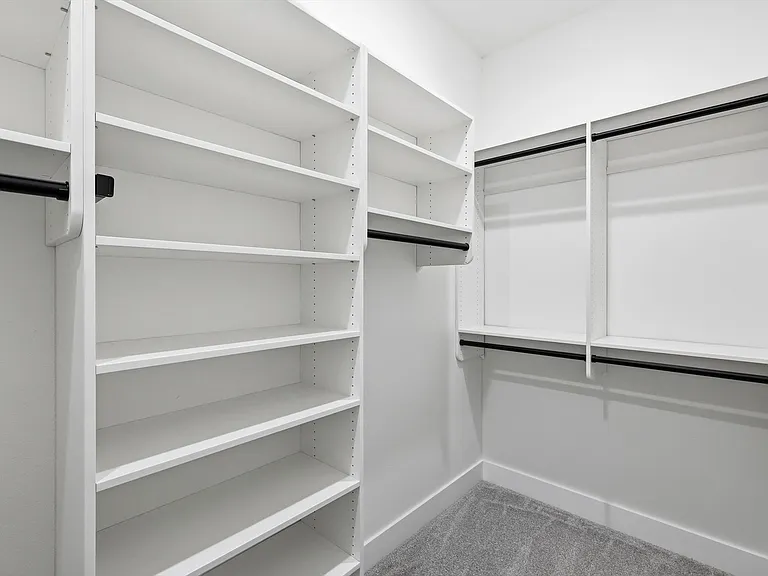 7243 Farley St — Photo 33