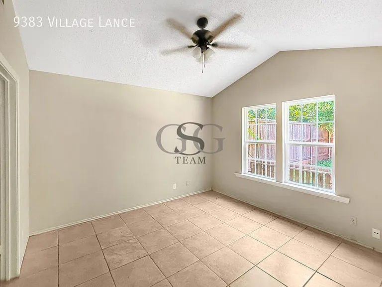 9383 Village Lance — Photo 11