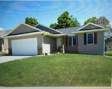 2015 Probst Ct SW, Cedar Rapids, IA, 52404