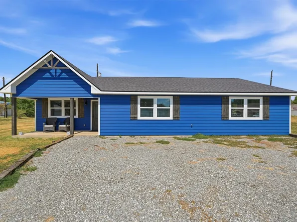 61 Lee Blvd, Pottsboro, TX 75076