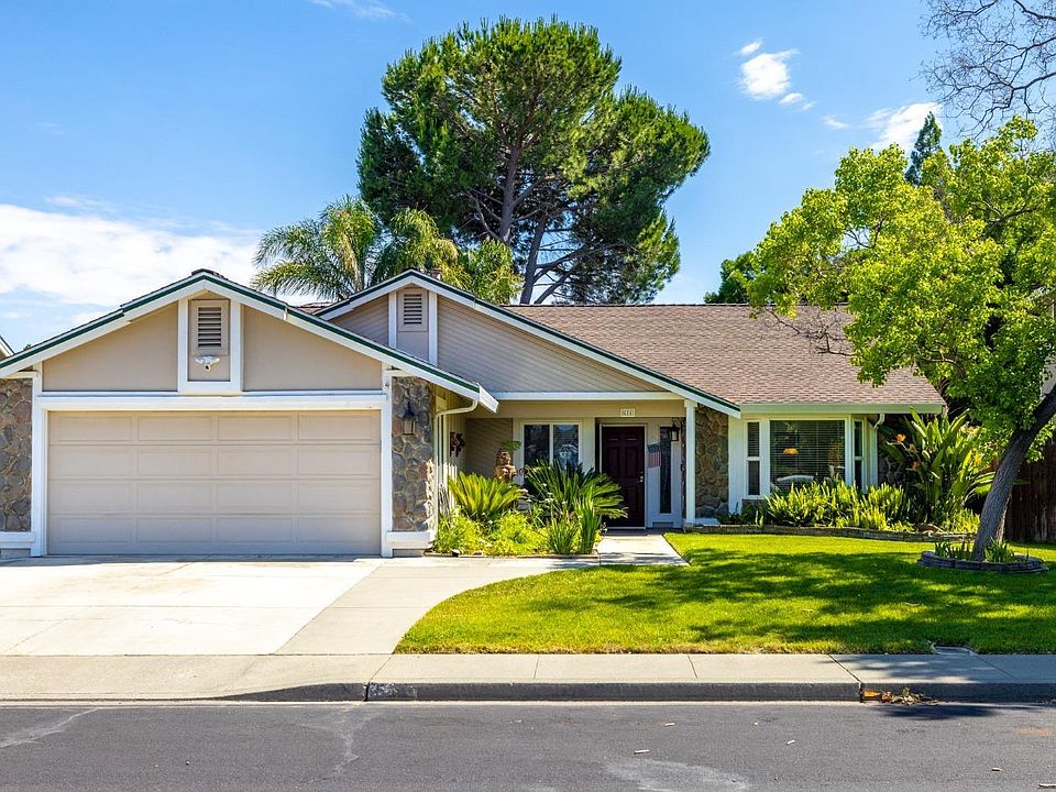 1st image of 654 Whitestag Way