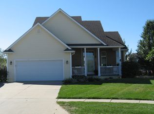 206 Cedarwood Ct SW, Altoona, IA 50009