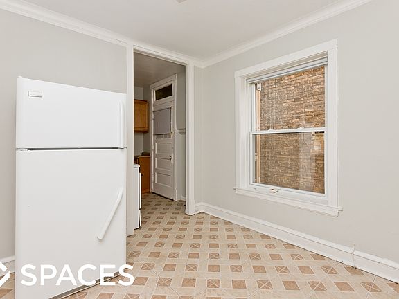 3rd image of 3814 N Kedzie Ave APT 1W